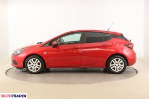 Opel Astra 2020 1.2 143 KM