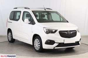 Opel Combo 2019 1.2 108 KM Opel Combo 2019 1.2 108 KM