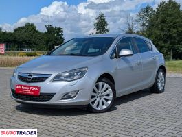Opel Astra 2012 1.4 140 KM