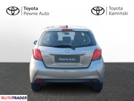 Toyota Yaris 2015 1.3 99 KM