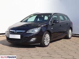 Opel Astra 2010 1.6 177 KM