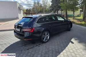 Skoda Superb 2017 2.0 150 KM