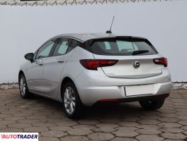 Opel Astra 2021 1.2 143 KM