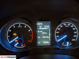 Toyota Yaris 2020 1.5 111 KM