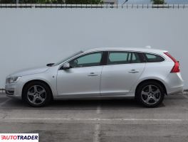 Volvo V60 2015 2.0 187 KM