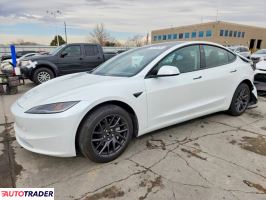 Tesla Model 3 2025
