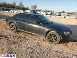 Chrysler 300C 2021 3