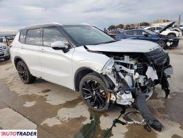 Mitsubishi Outlander 2023 2