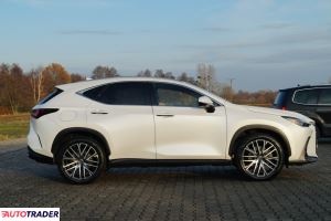 Lexus NX 2022 2.5 185 KM