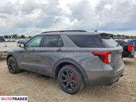 Ford Explorer 2022 3