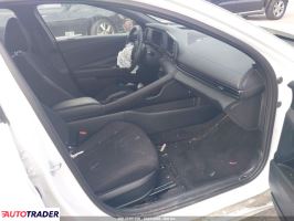 Hyundai Elantra 2025 2