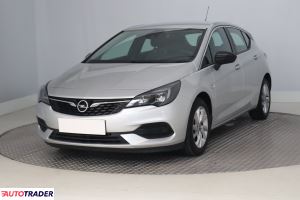 Opel Astra 2021 1.2 143 KM