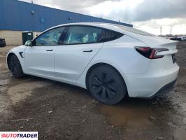 Tesla Model 3 2025