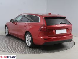 Volvo V60 2019 2.0 147 KM