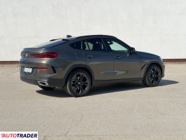 BMW X6 2020 3.0 265 KM