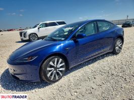Tesla Model 3 2025
