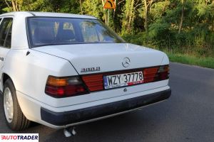 Mercedes W-124 1985 3.0 109 KM