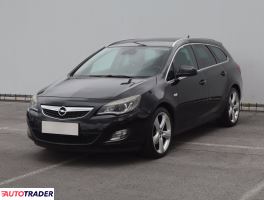 Opel Astra 2011 1.6 177 KM