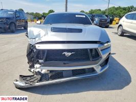 Ford Mustang 2025 5