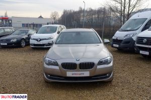 BMW 530 2011 3.0 258 KM