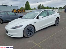 Tesla Model 3 2025