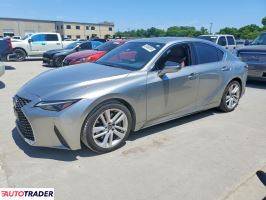 Lexus IS 2021 2