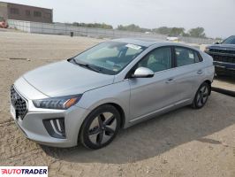 Hyundai IONIQ Hybrid 2021 1