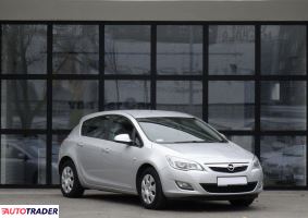 Opel Astra 2010 1.6 115 KM