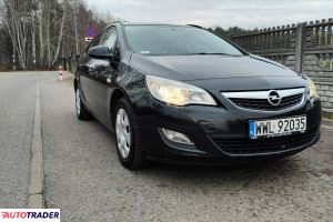 Opel Astra 2011 2.0 160 KM