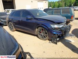 Audi Q8 2021 3