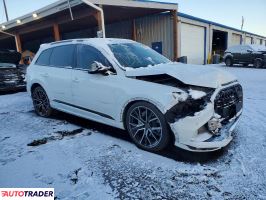 Audi Q7 2021 3