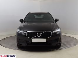 Volvo XC60 2019 2.0 246 KM