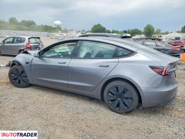 Tesla Model 3 2024
