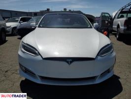 Tesla S 2018