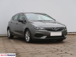 Opel Astra 2021 1.2 143 KM