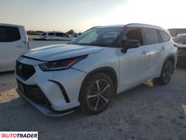 Toyota Highlander 2022 3