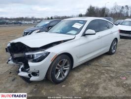 BMW 330 2019 2 BMW 330 2019 2