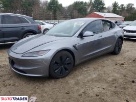 Tesla Model 3 2025