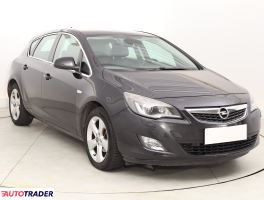 Opel Astra 2012 1.4 138 KM