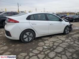 Hyundai IONIQ Hybrid 2019 1