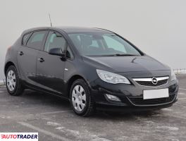 Opel Astra 2011 1.4 138 KM