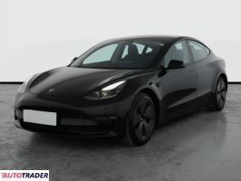 Tesla Model 3 2021 434 KM