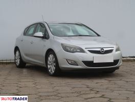 Opel Astra 2012 1.7 108 KM