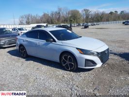 Nissan Altima - zobacz ofertę