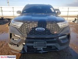 Ford Explorer 2022 3