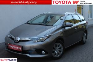 Toyota Auris 2016 1.6 132 KM Toyota Auris 2016 1.6 132 KM
