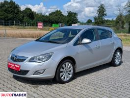 Opel Astra 2012 1.4 140 KM