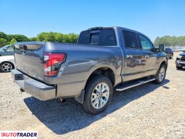 Nissan Titan 2020 5