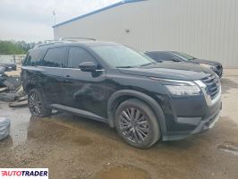 Nissan Pathfinder 2024 3