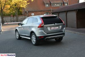 Volvo XC60 2009 2.4 175 KM